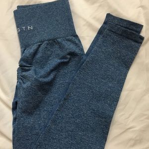 NVGTN Sky Blue Scrunch Leggings